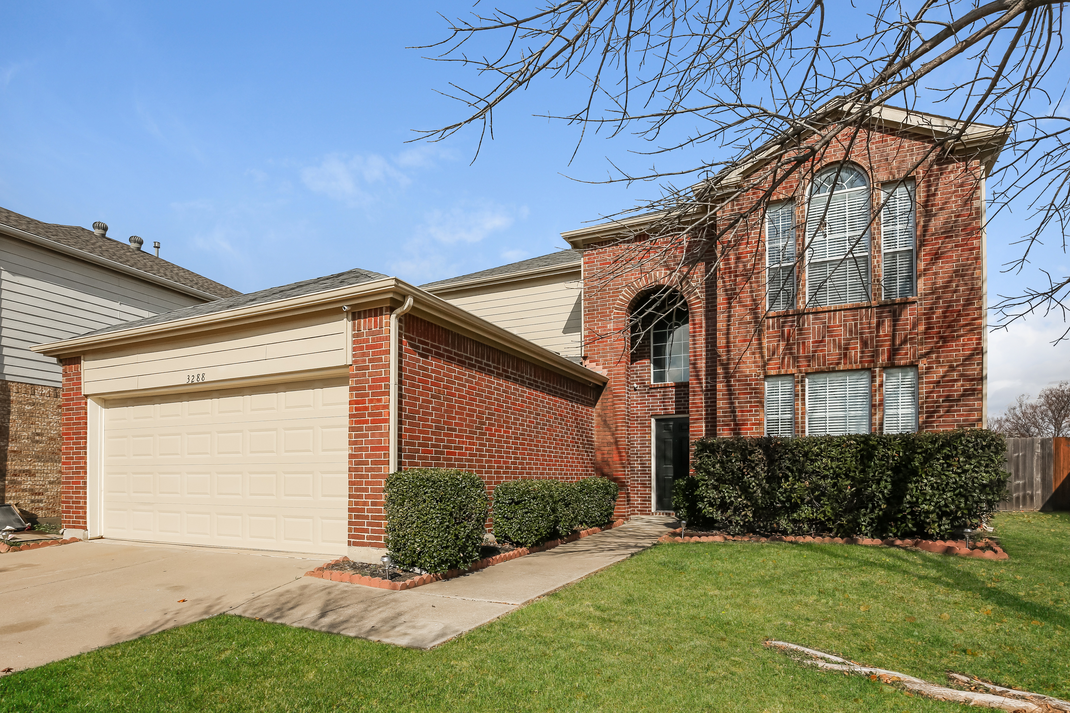 3288 Raleigh Dr Fort Worth, TX 76123